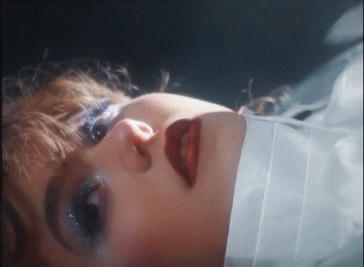 Katie Wood » "I used to be afraid of showing my songs" 2